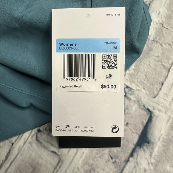 NWT Nike Zenvy Womens Training High-Rise 8" Shorts Size Medium (Teal) DQ6003-006 - Picture 15 of 16